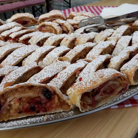 Mountain - River Penzión pre hostí