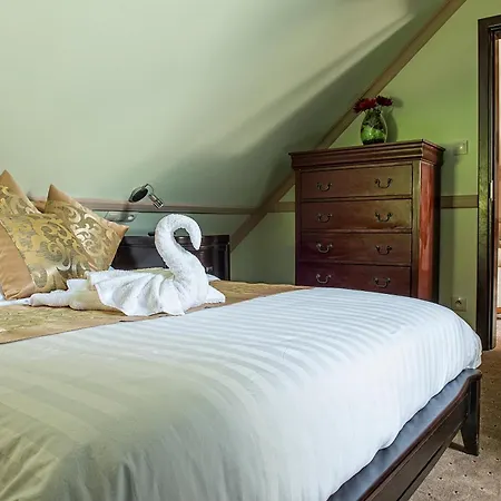 Penzión pre hostí Mountain - River 4*