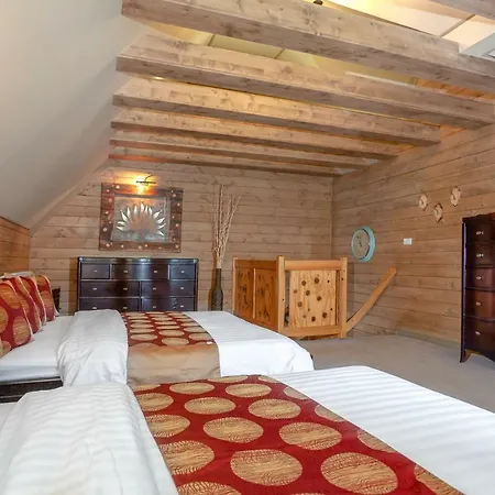 Penzión pre hostí Mountain - River 4*